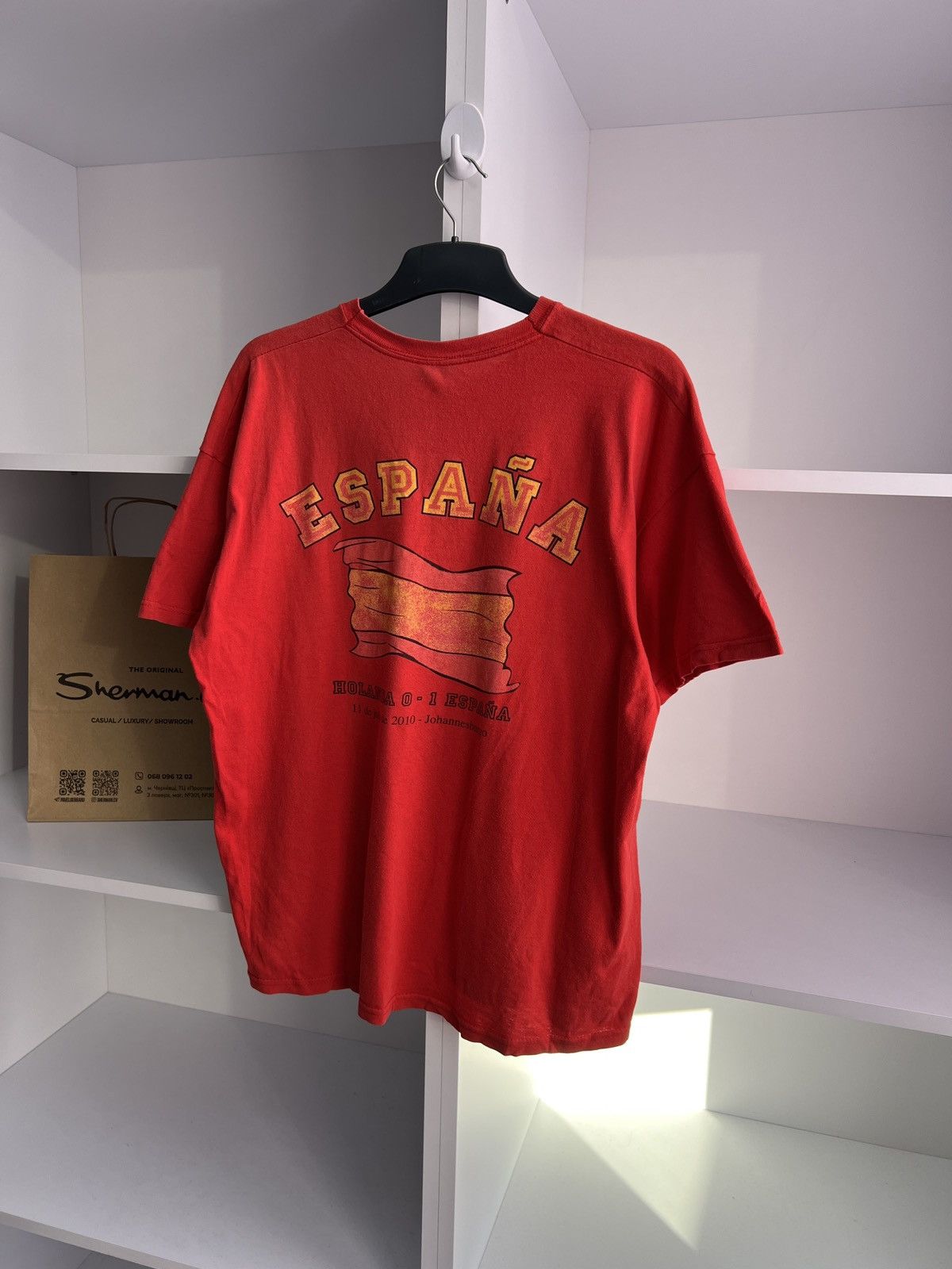 Vintage Vintage Spain Campeones 2010 world cup tee Size US XL / EU 56 / 4 - 12 Thumbnail