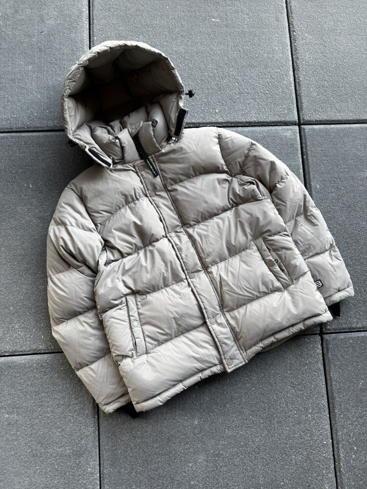 Aritzia CRAZY ARITZIA SUPERPUFF ORIGINAL DOWN JACKET Size US M / EU 48-50 / 2 - 1 Thumbnail