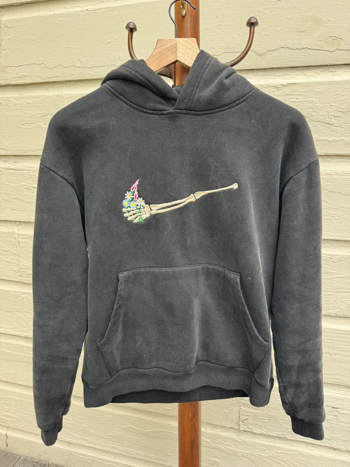 Nike Nike bone swoosh hoodie Size US S / EU 44-46 / 1 - 1 Thumbnail