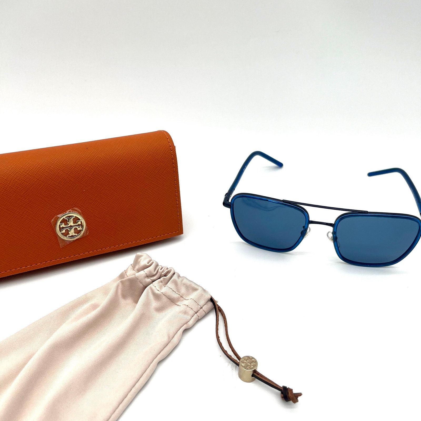 Tory Burch TORY BURCH NWOT Blue Transparent Sunglasses, Case & Dustbag Size ONE SIZE - 4 Thumbnail
