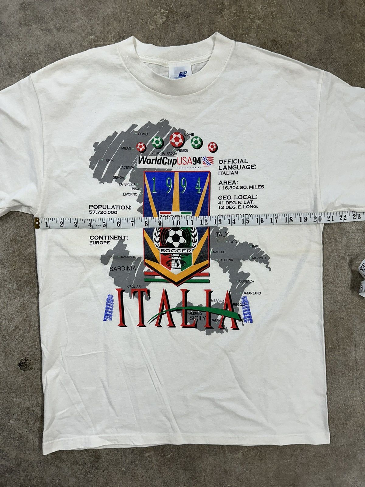 Vintage Vintage 90s World Cup 94 Italia Soccer T-Shirt USA Size US L / EU 52-54 / 3 - 10 Thumbnail