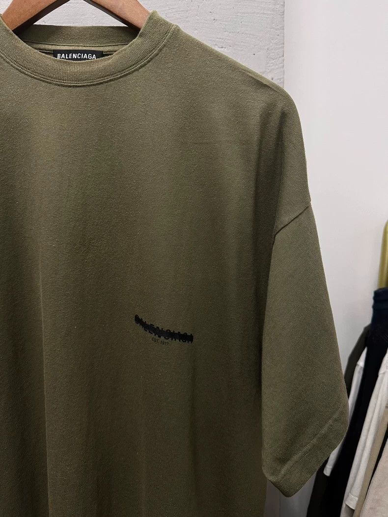 Balenciaga Balenciaga Delete logo short sleeves Size US L / EU 52-54 / 3 - 4 Thumbnail