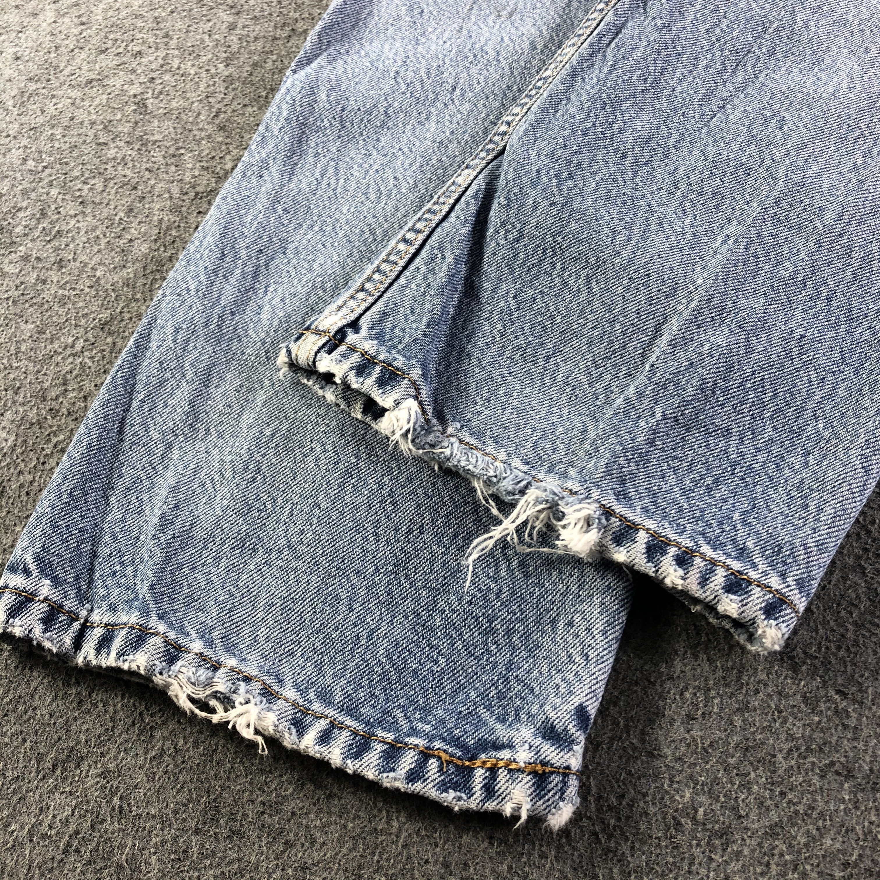 Levi's Vintage Blue Wash Levis 505 Jeans-J3212 Size US 35 - 6 Thumbnail