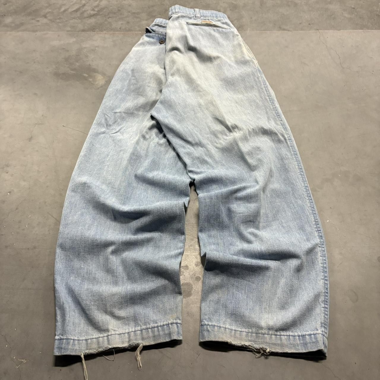 Vintage Crazy Vintage Y2K/2000s Baggy Skater Style Light Blue Wash Denim Jeans! Size US 34 / EU 50 - 6 Thumbnail
