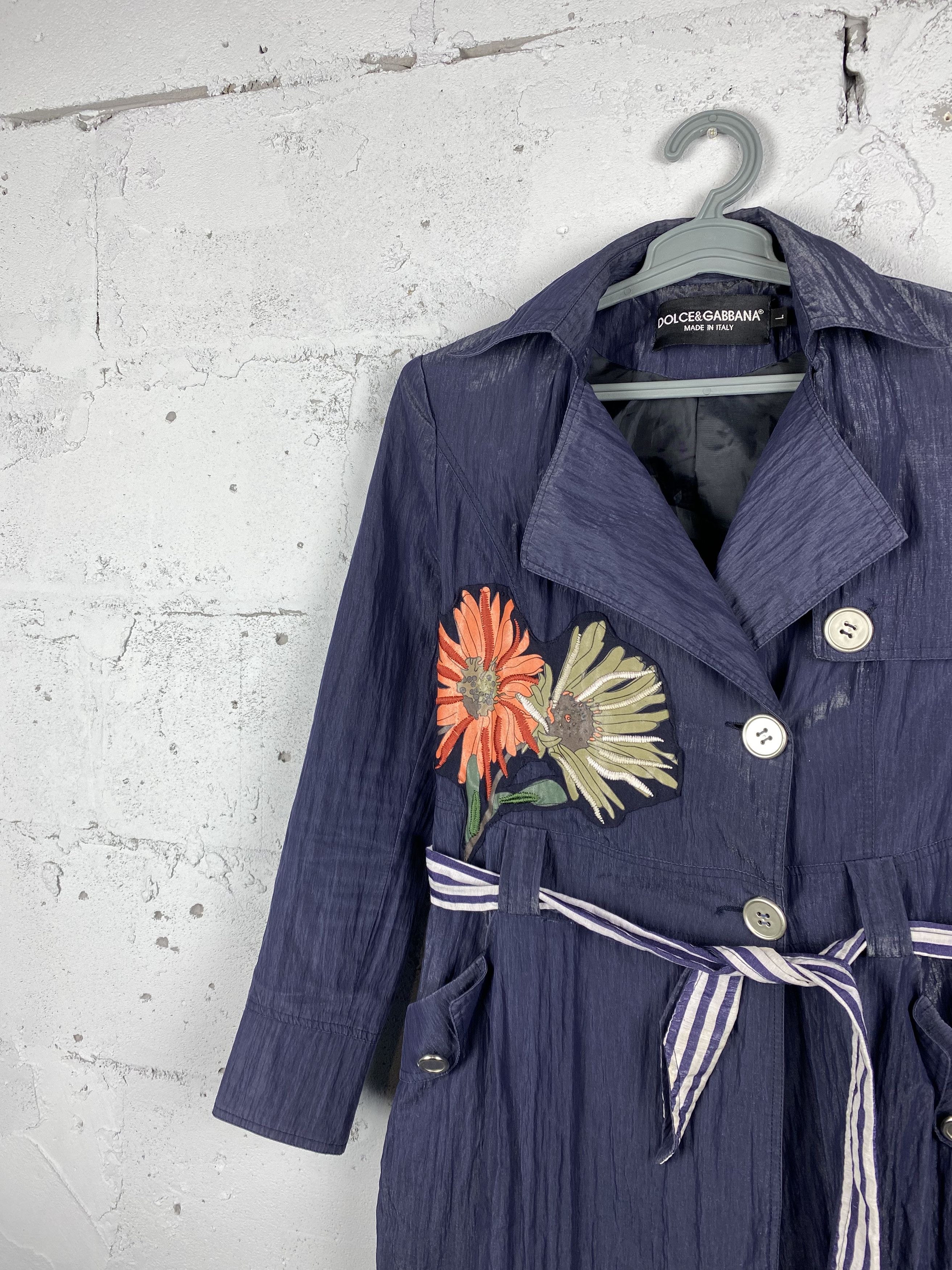 Dolce & Gabbana DOLCE & GABANNA Vintage Trench COAT Embroidered Flowers Size L / US 10 / IT 46 - 3 Thumbnail