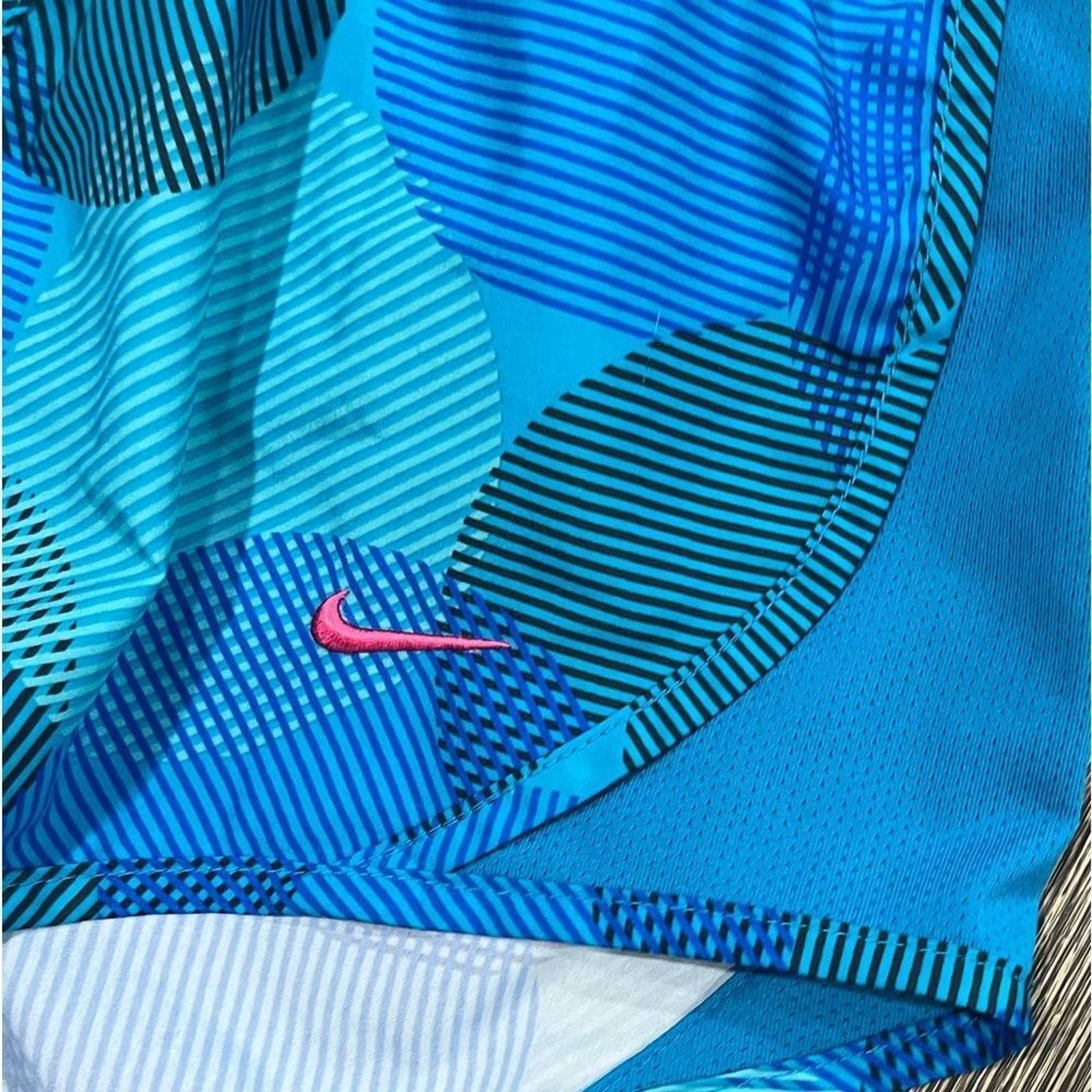 Nike Nike Dri-Fit Running Shorts Circle Striped Print Elastic M Size 30" / US 8 / IT 44 - 2 Thumbnail