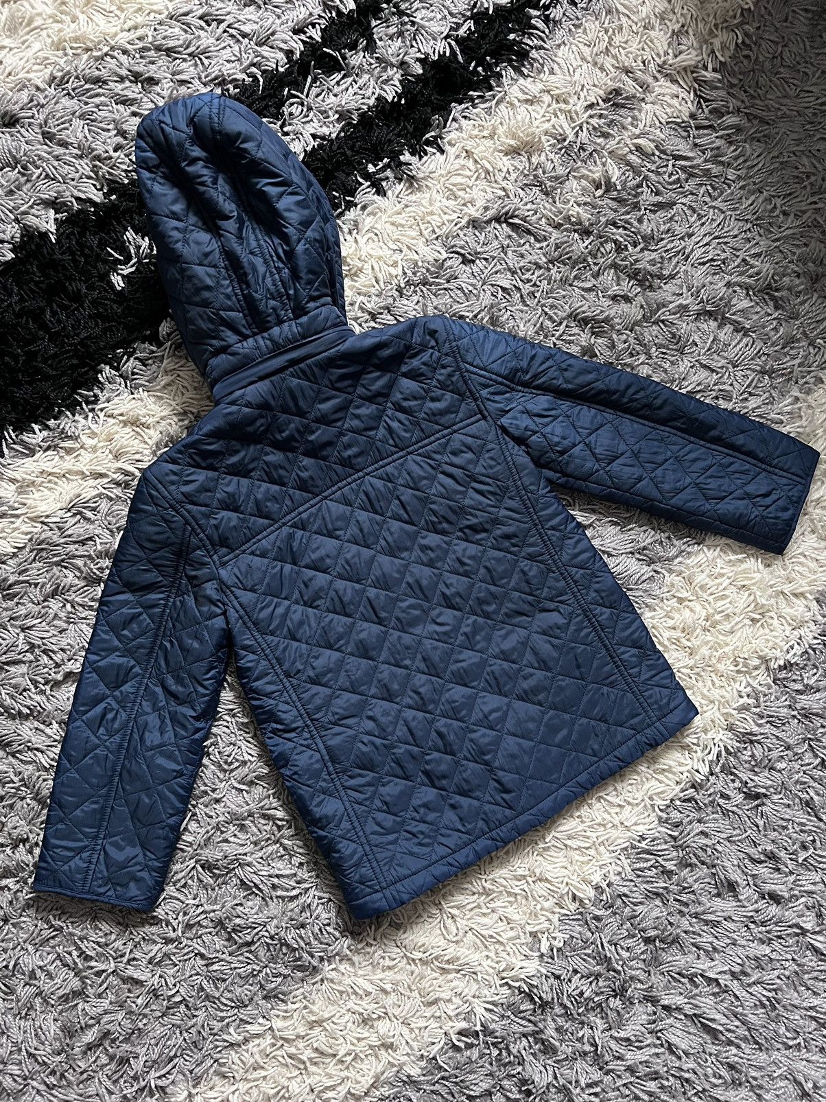 Burberry Burberry Kids Navy Blue Quilted Jacket 6Y 116cm Size US XXS / EU 40 - 17 Thumbnail