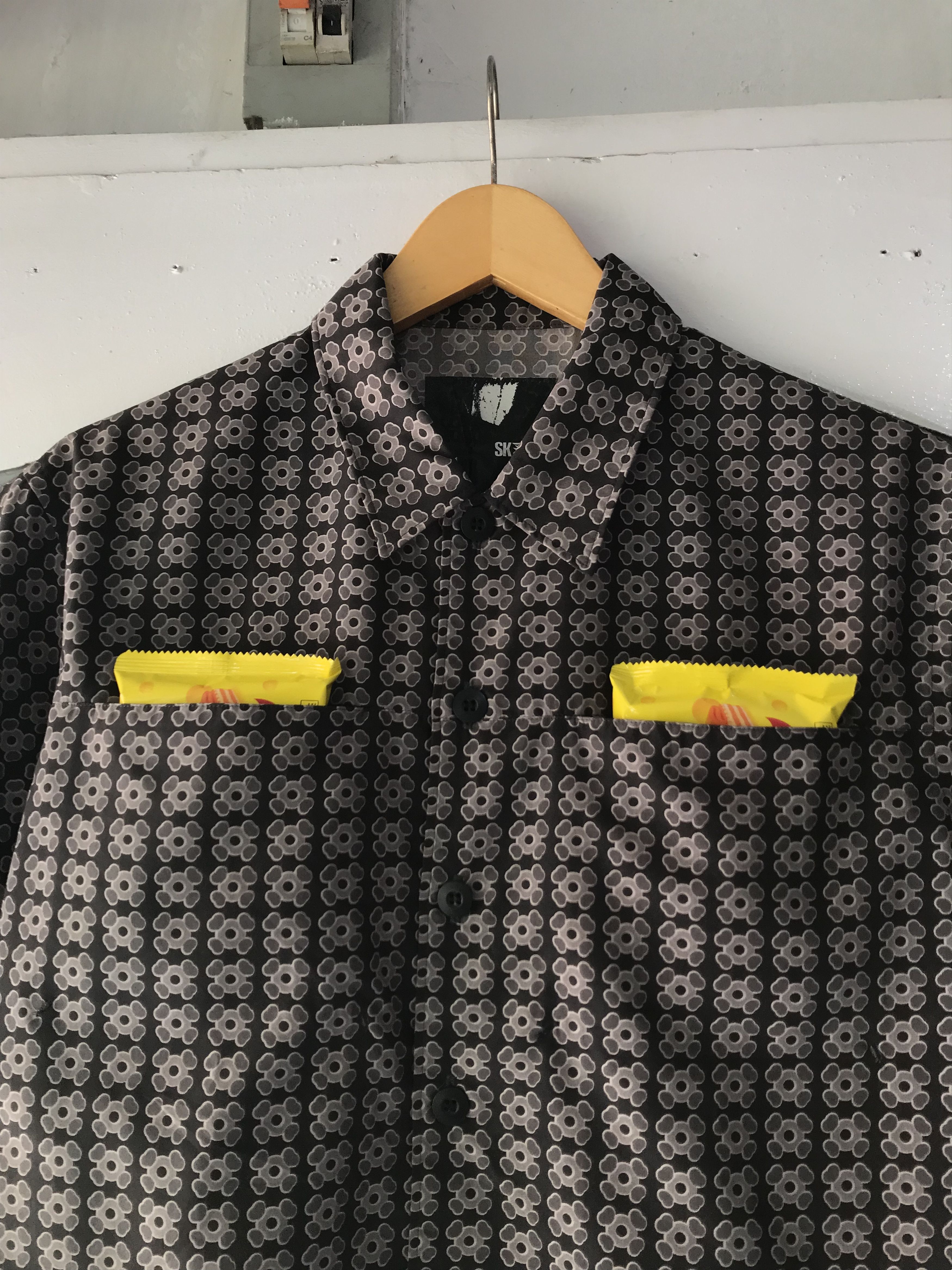 Jun Takahashi × Undercover Vintage 00s Undercover Jun Takahashi Shirts Size US M / EU 48-50 / 2 - 8 Thumbnail