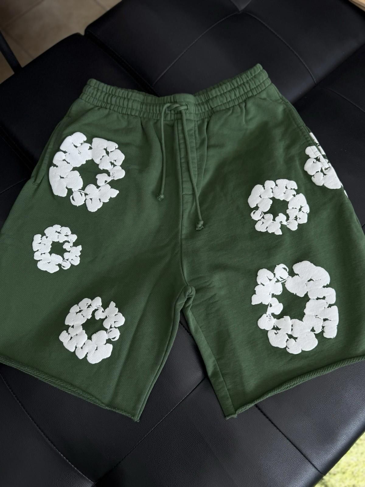 DENIM TEARS Denim Tears Cotton Wreath Shorts Green NEW 2025 Size