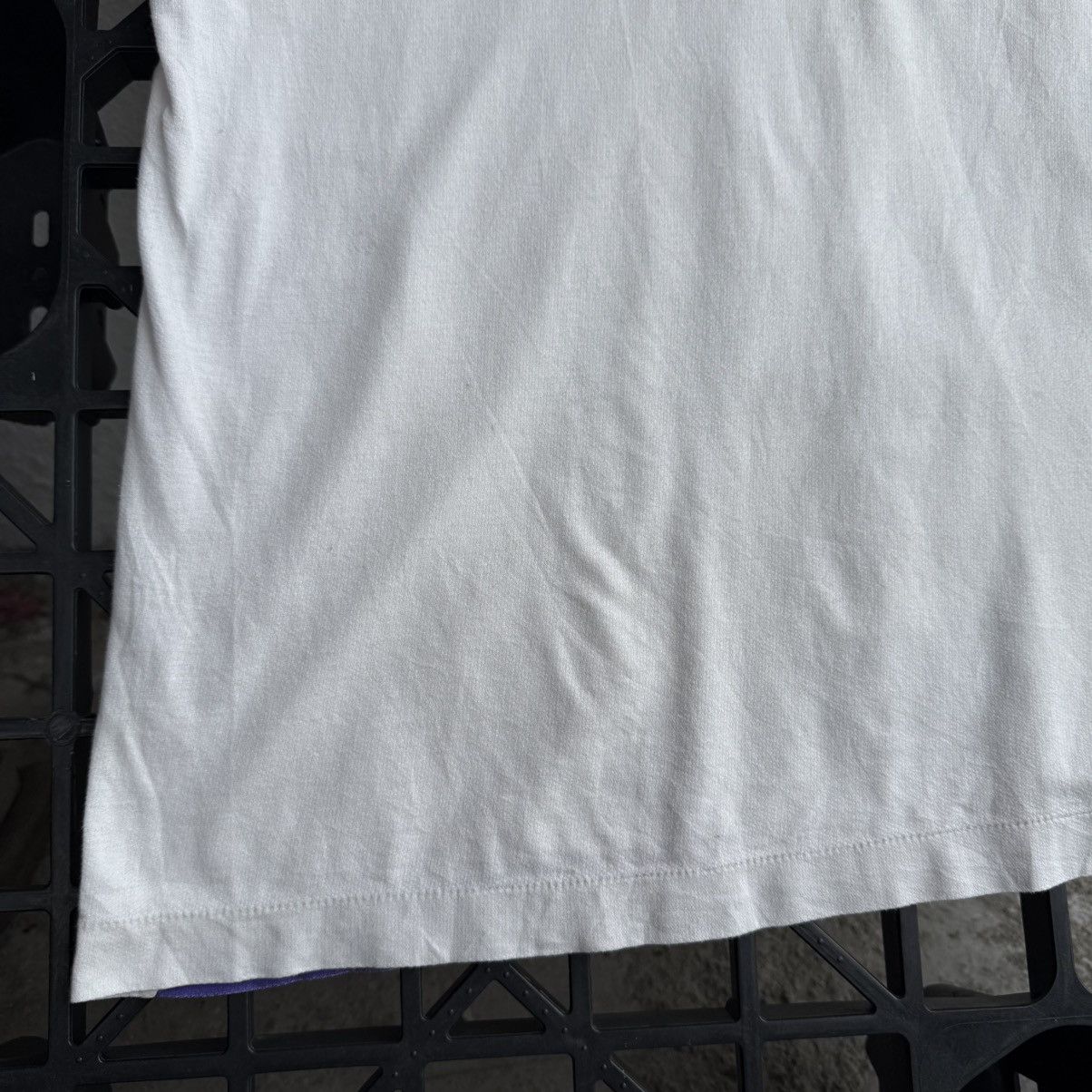 Vintage Vintage 90s Asics Gona Graphic Tshirt Size US L / EU 52-54 / 3 - 15 Thumbnail