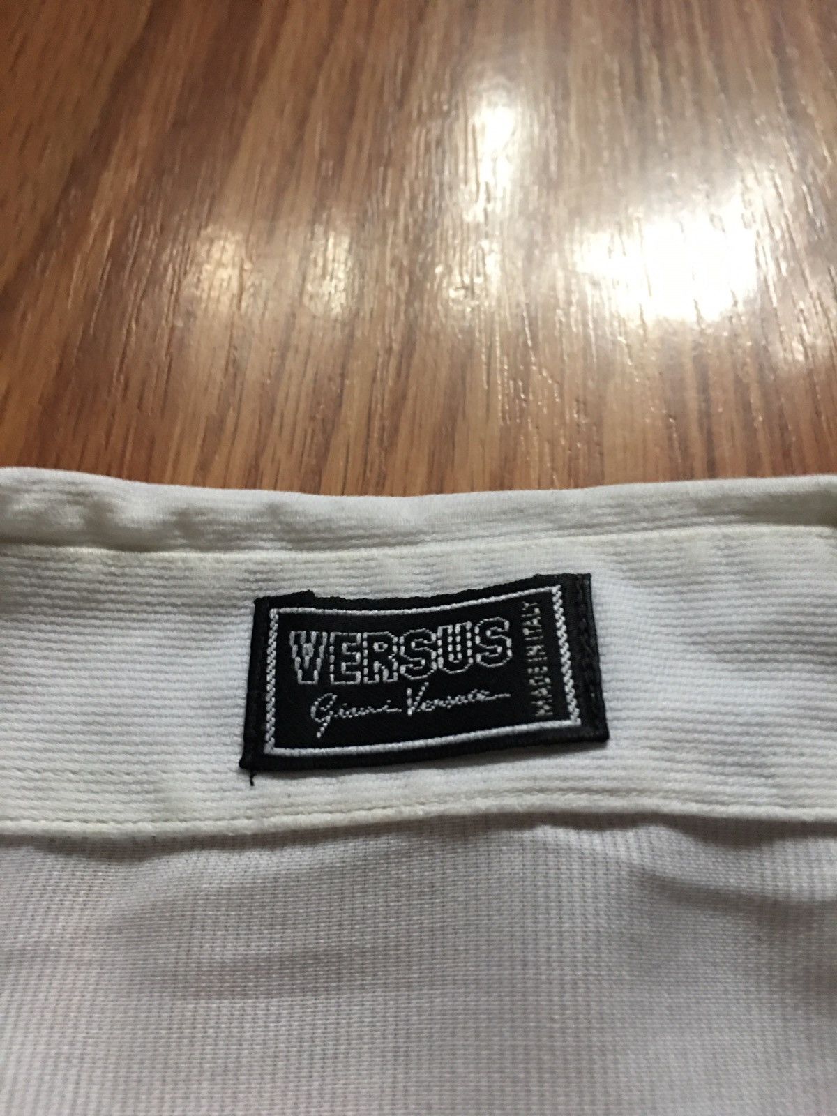 Versace VERSUS Gianni Versace White Italy Luxury Shirt Size 36/50 Size US L / EU 52-54 / 3 - 8 Thumbnail