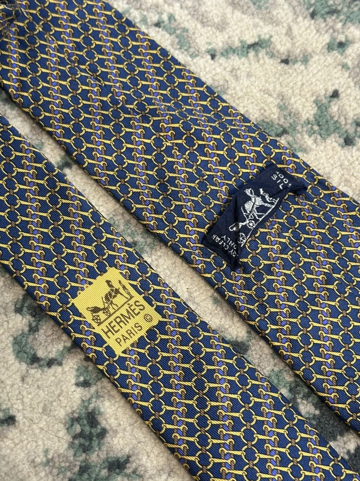 Hermes Hermes Paris Chain Pattern 100% Silk Tie (7200 UA) Size ONE SIZE - 4 Thumbnail