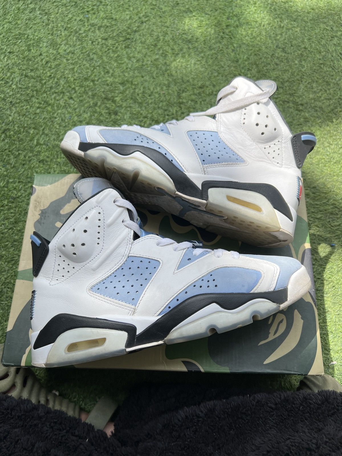 Jordan Brand Air Jordan 6 University Blue UNC white CT8529-410 Size US 9 / EU 42 - 2 Thumbnail