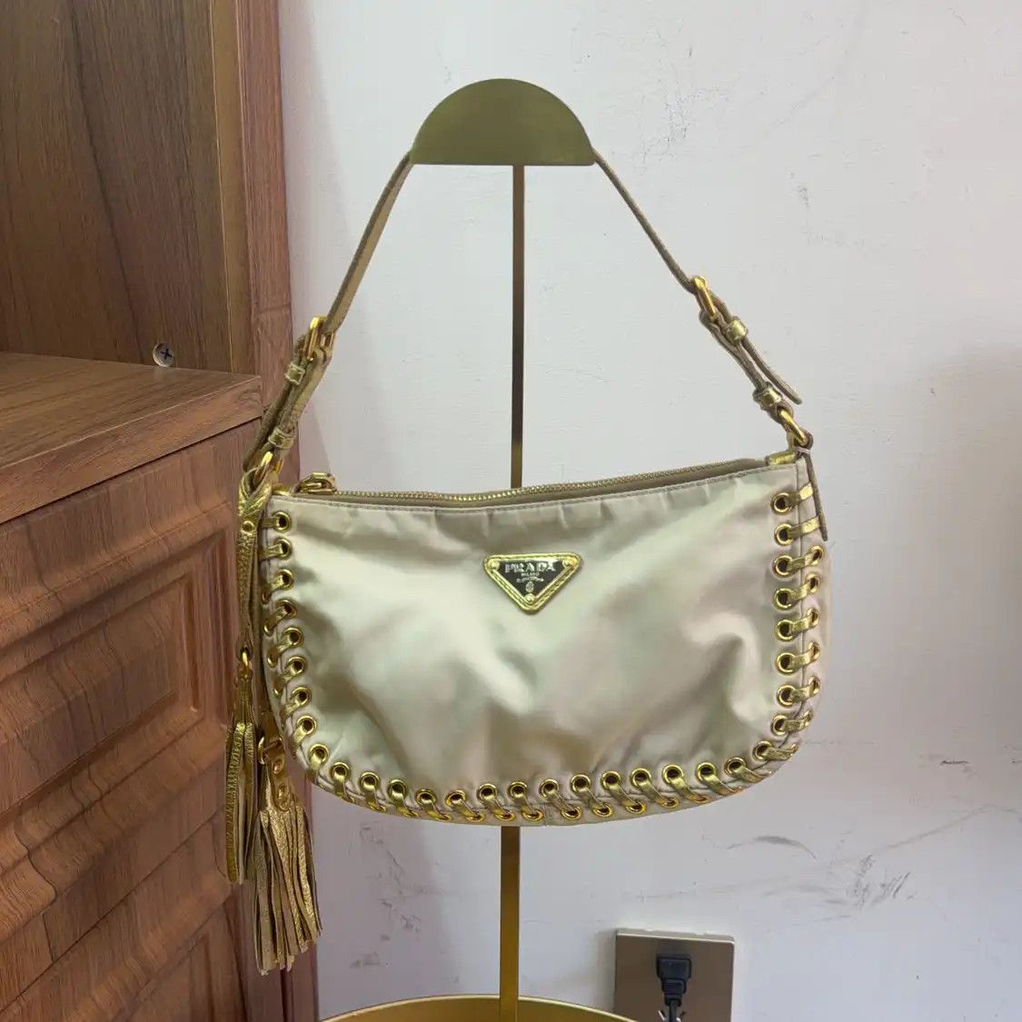 Prada PRADA champagne nylon logo woven handbag gold hardware Size ONE SIZE - 1 Thumbnail