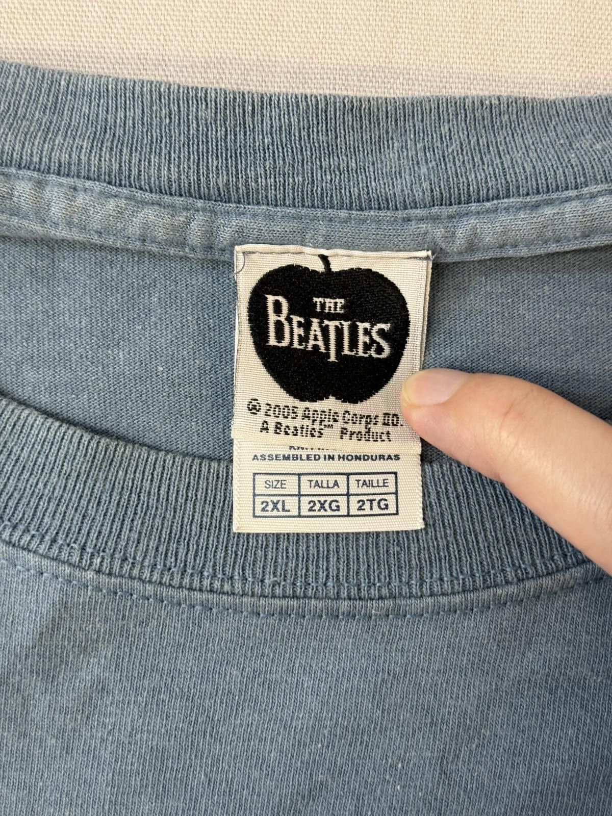 Designer VTG The Beatles Abbey Road T-shirt 2005 Metallic Tee 2XL Size US XXL / EU 58 / 5 - 2 Thumbnail