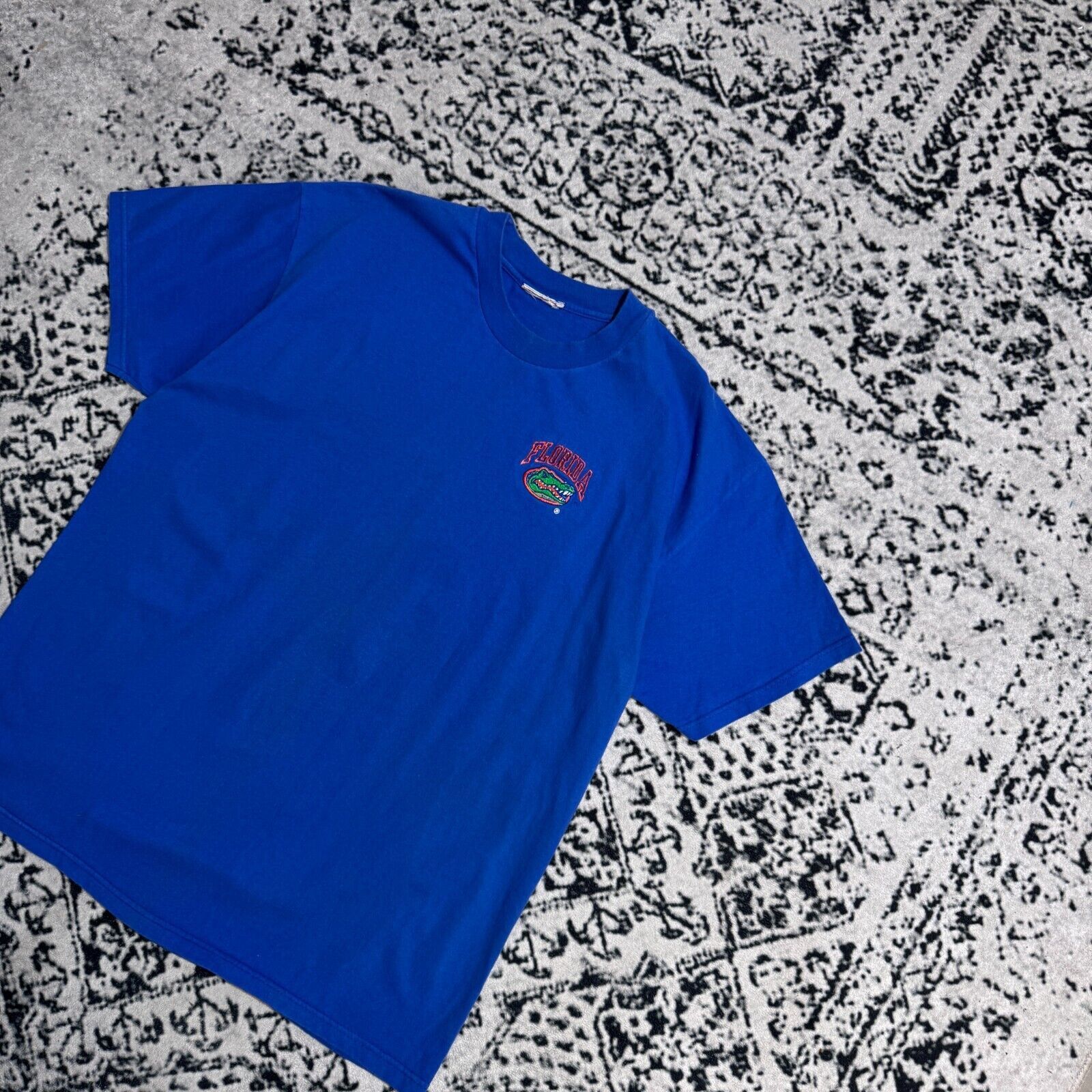 Vintage Vintage Blue Cotton T-Shirt Size XL Florida Gators Y2K 90s Size US XL / EU 56 / 4 - 3 Thumbnail