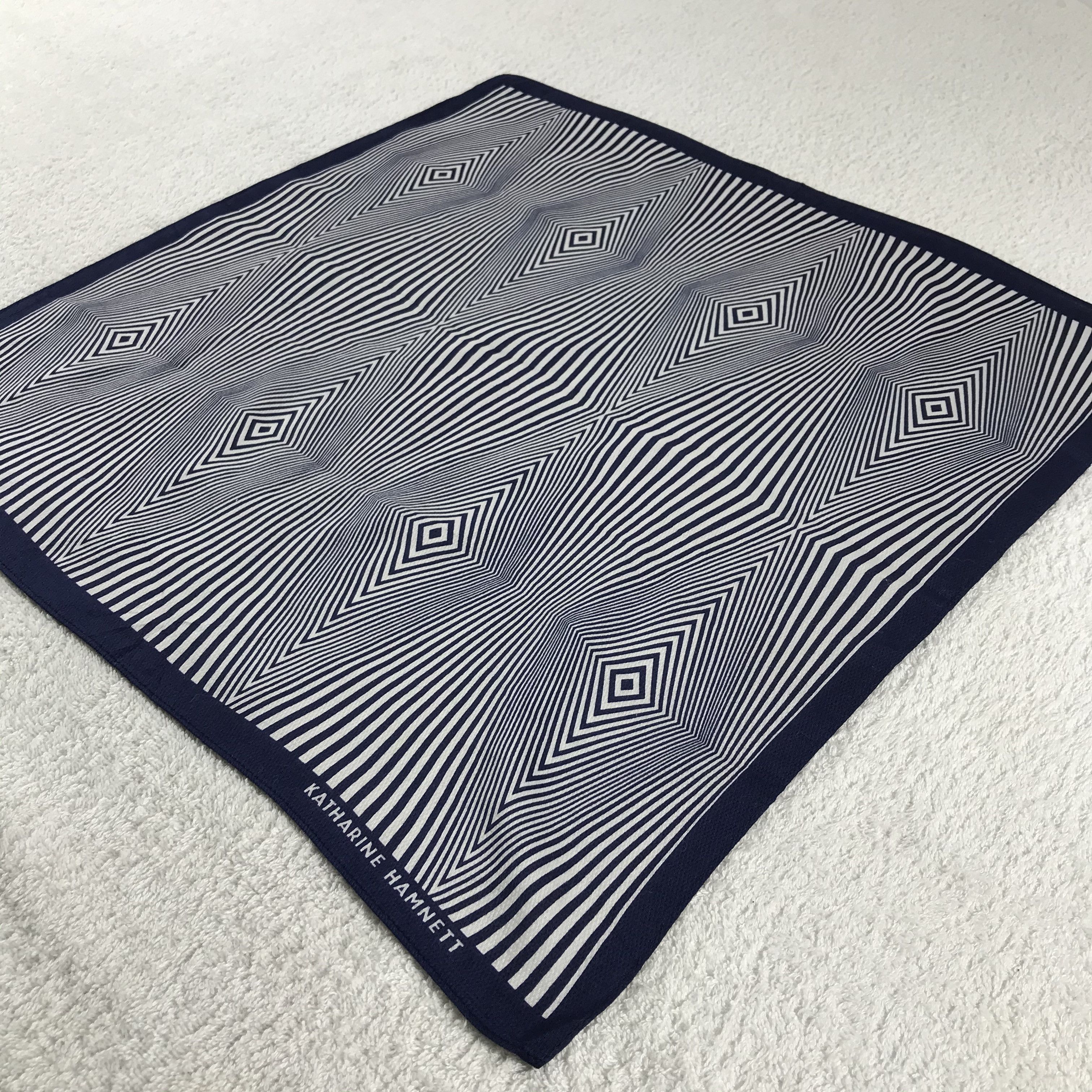 Katharine Hamnett London × Vintage Katharine Hamnett Bandana / Handkerchief / Neckerchief -S193 Size ONE SIZE - 2 Thumbnail