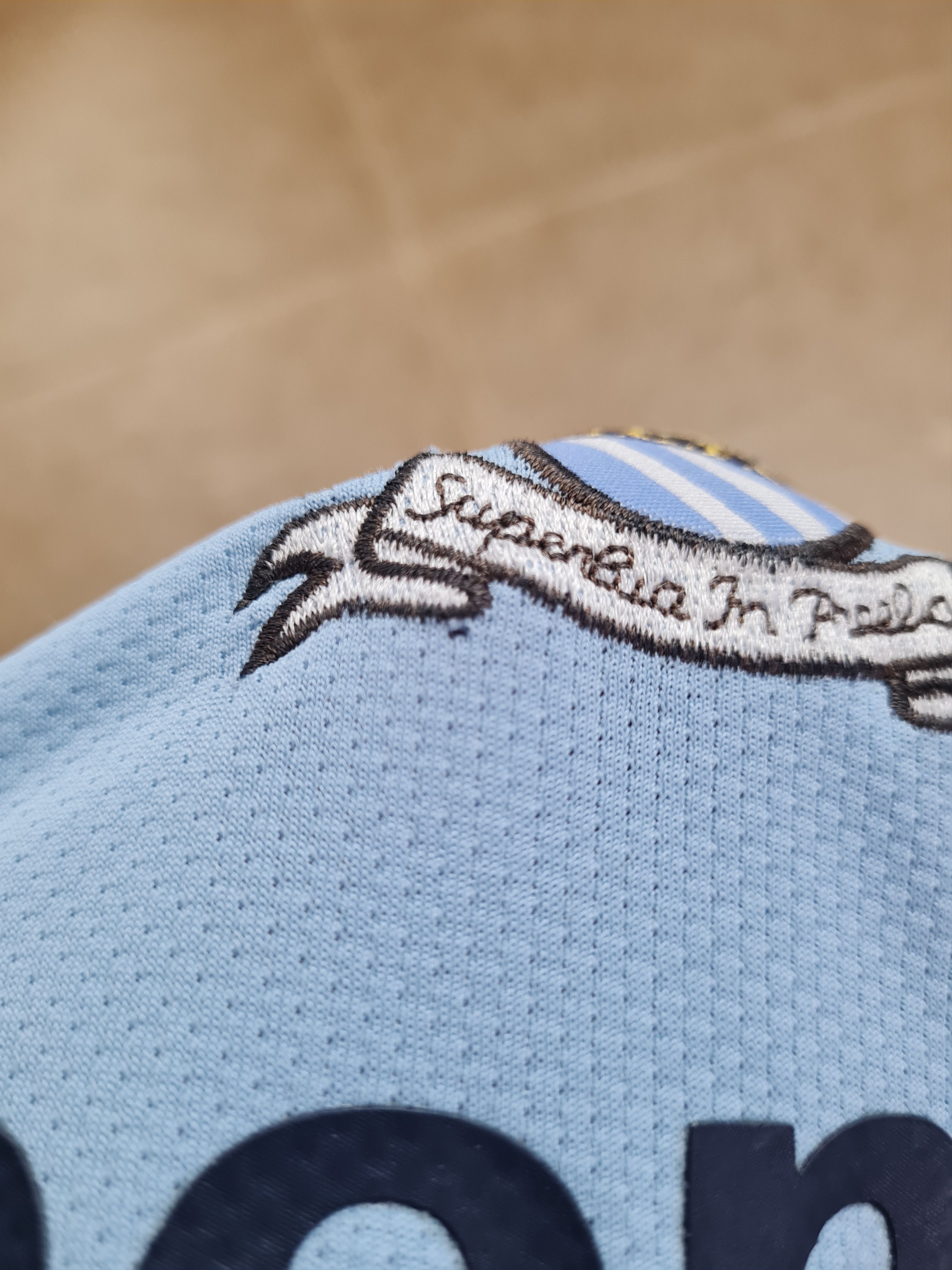 Le Coq Sportif Manchester City 08/09 #2 Richards Le Coq Sportif Thomas Cook Size US XL / EU 56 / 4 - 16 Thumbnail
