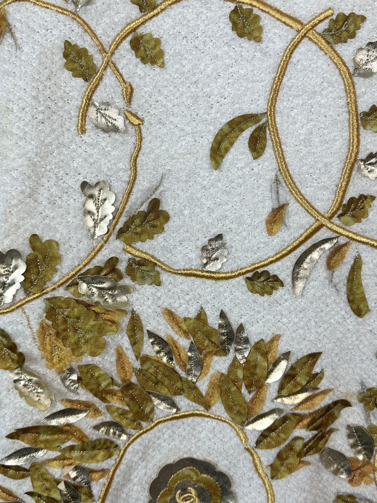 Other Vintage Chanel Viscose Decorated Leaves Long Sleeve Sweater Size L / US 10 / IT 46 - 8 Thumbnail