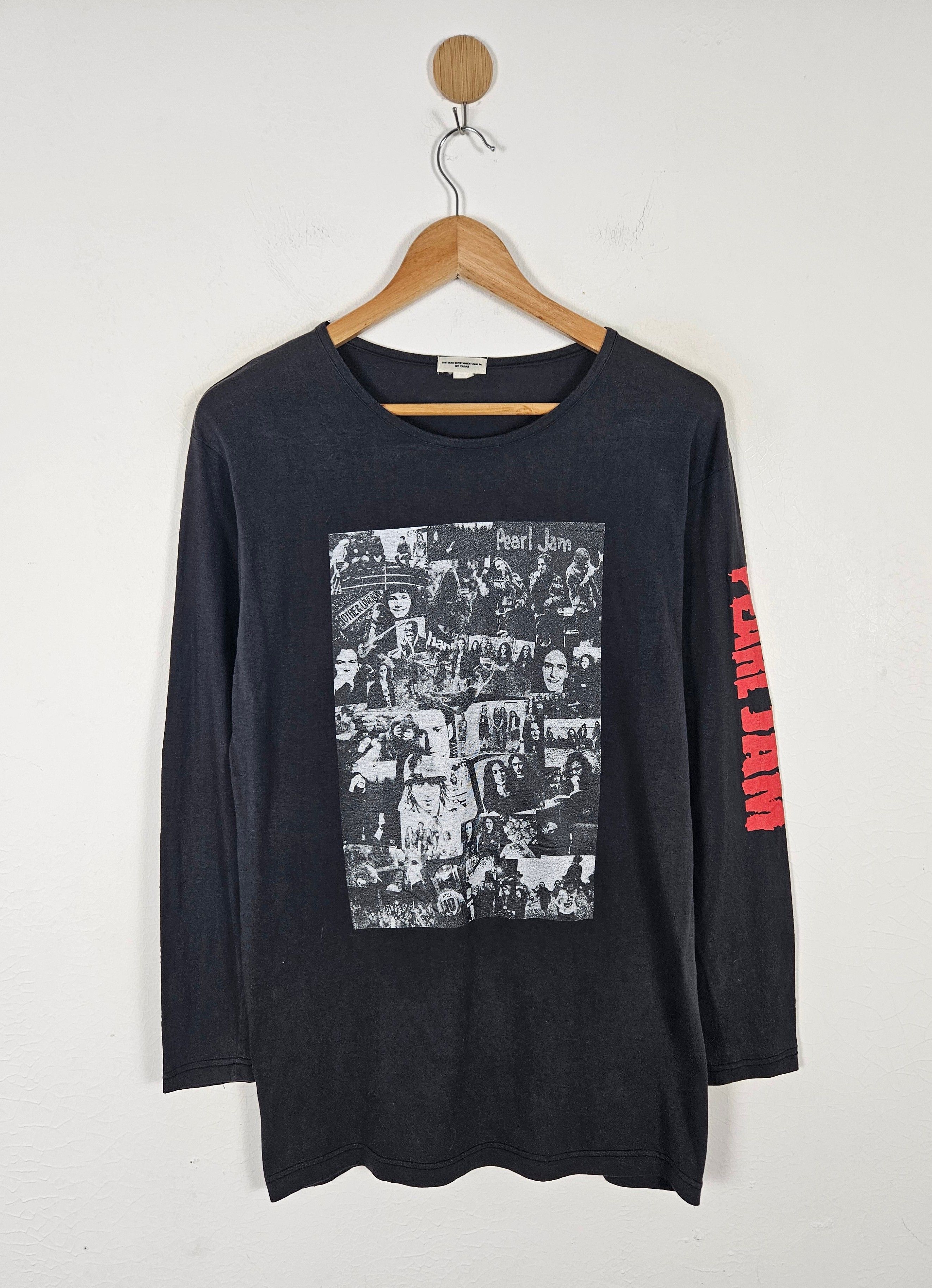 Band Tees × Vintage Vintage Pearl Jam sony records shirt Size US L / EU 52-54 / 3 - 1 Thumbnail