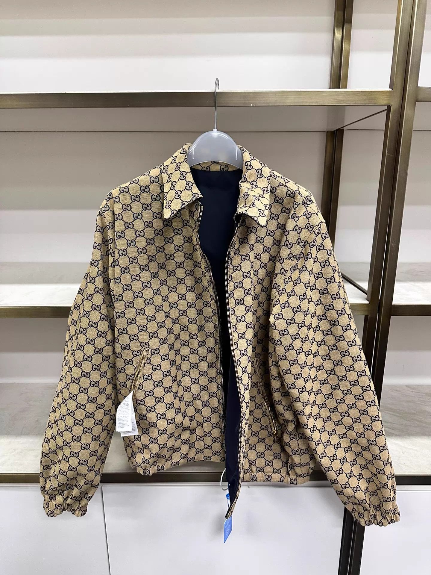 Gucci Gucci Reversible All Over Print Jacket Size 44 Size US S / EU 44-46 / 1 - 1 Thumbnail