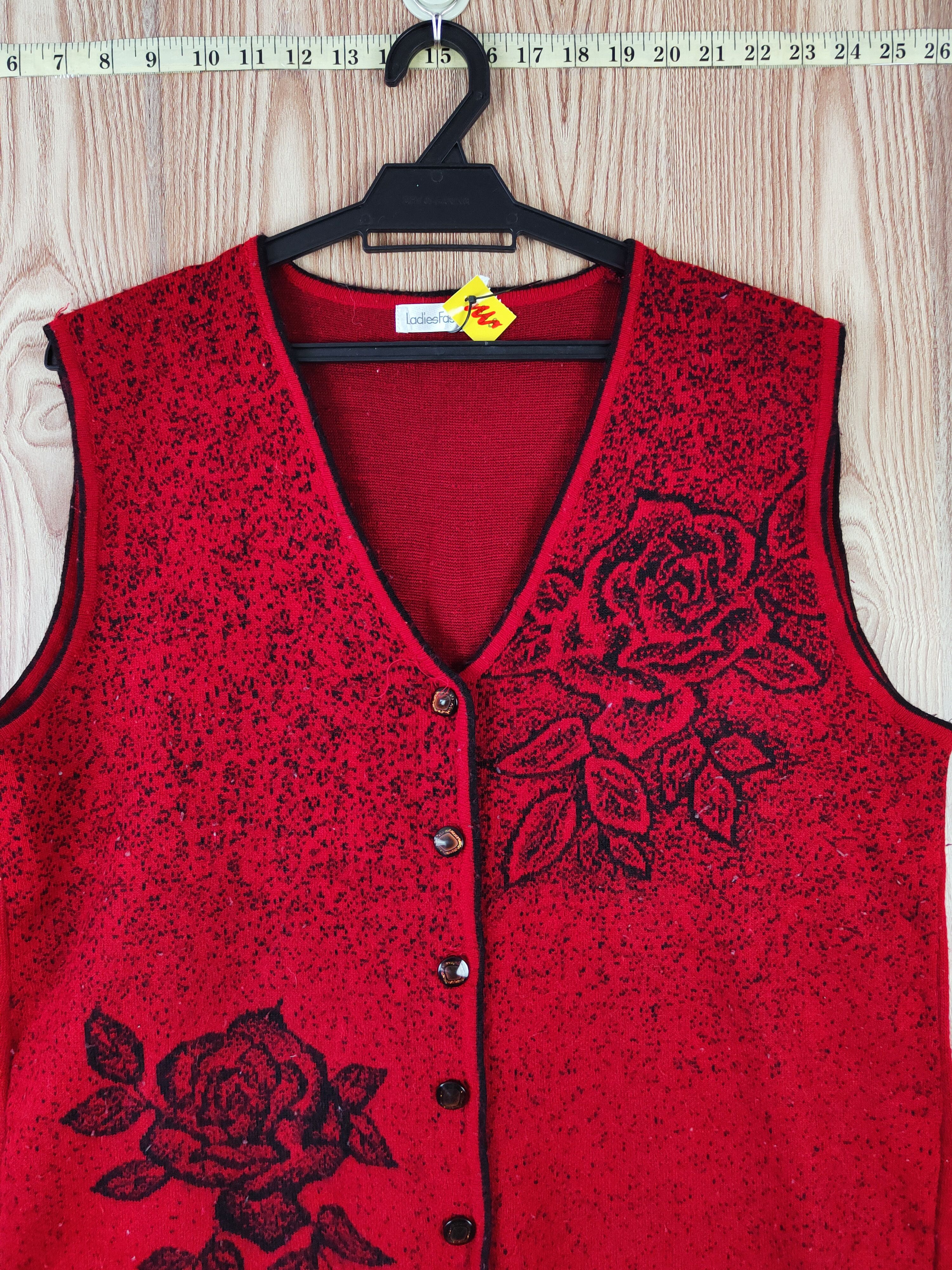 Vintage Ladies Fashion Red Roses Knitwear Cardigan Vests #W164 Size L / US 10 / IT 46 - 2 Thumbnail