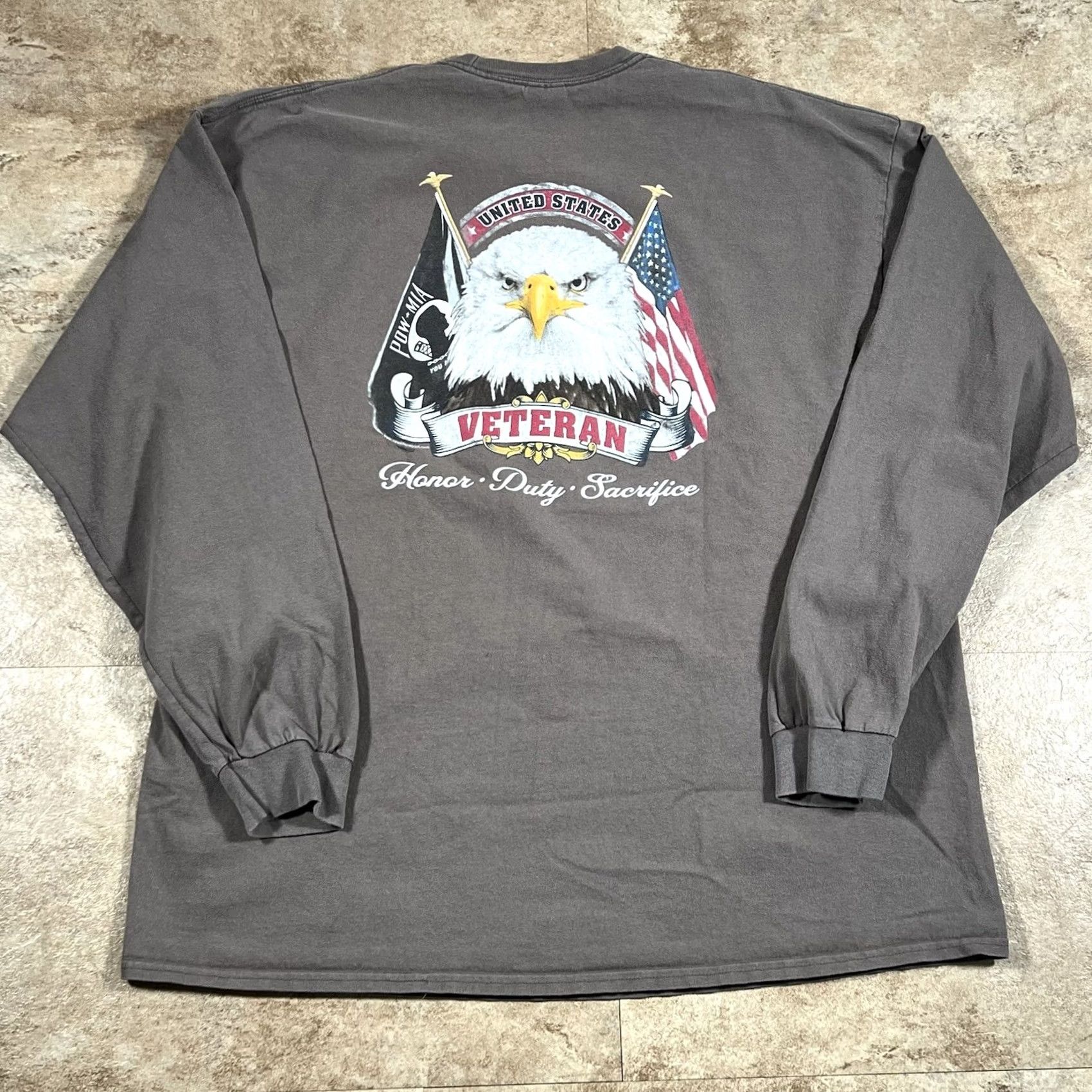 Vintage VINTAGE POW Mia Veterans United States Honor Duty Long Sleeve Tshirt 2XL Men Brown T-Shirt Fans Military Harley Style Shirt Mens Size US XXL / EU 58 / 5 - 3 Thumbnail
