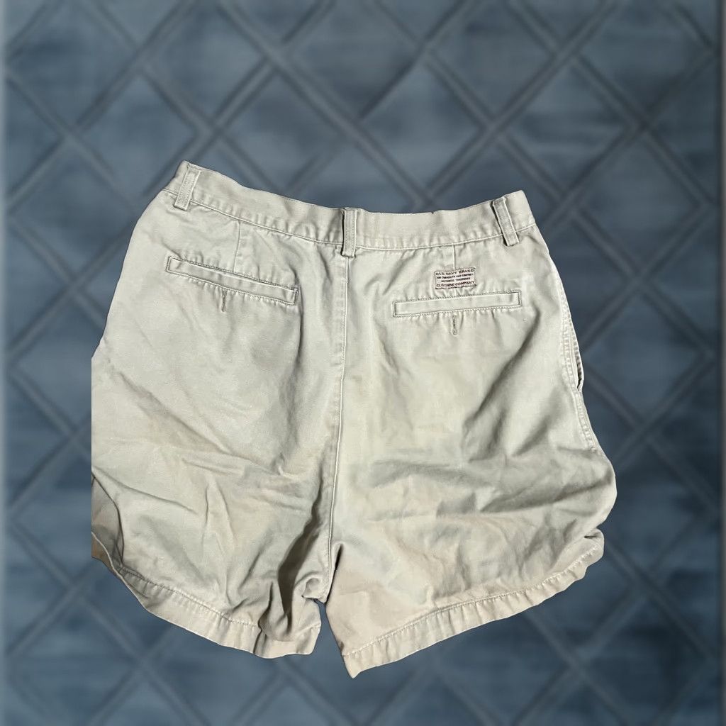 Old Navy VINTAGE Old Navy MEN'S PLEATED FRONT KHAKI CHINO SHORTS 33 Beige 9in Inseam Regular Mens Size US 33 - 1 Thumbnail