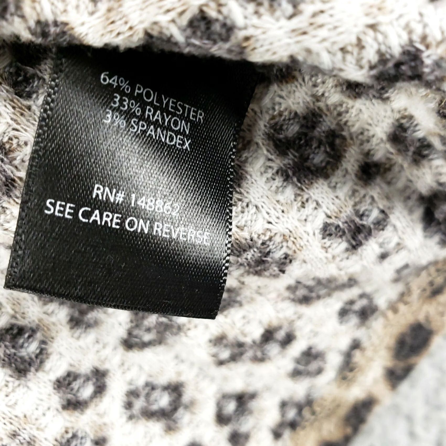 Torrid Torrid Womens Top Size 2X Leopard Chetah Animal Print Snap Up Neck Popover Size XXL / US 16-18 / IT 52-54 - 6 Thumbnail