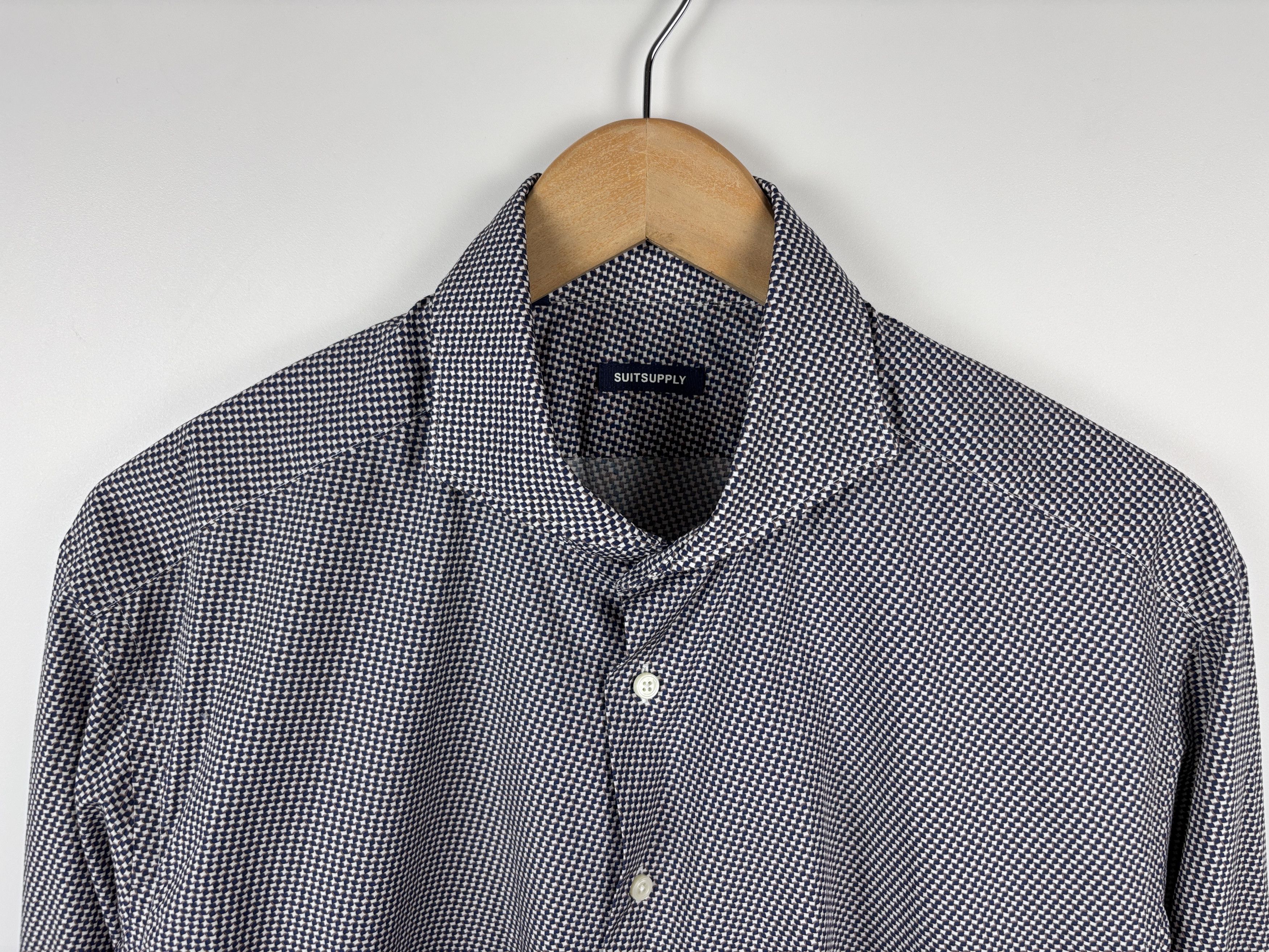 Suitsupply Suitsupply Houndstooth Button Down Dress Shirt Size 42/16.5 Size US L / EU 52-54 / 3 - 2 Thumbnail
