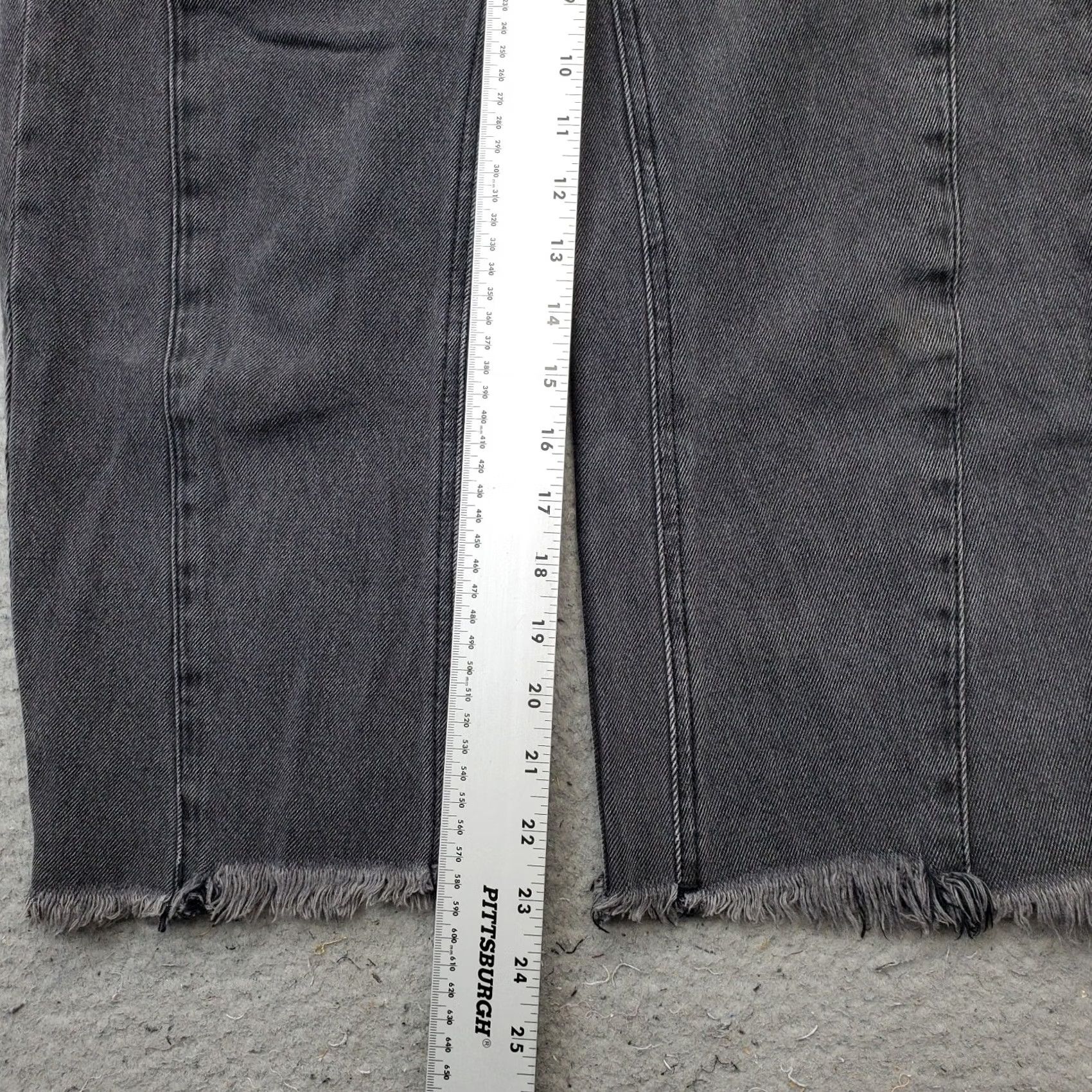 Levi's Levi's We The Free Baggy Jeans Women Size 24 Black Denim High Rise 23" Inseam 33.75" Outseam 5-Pocket Straight Jeans Size 42" / US 20 - 4 Thumbnail