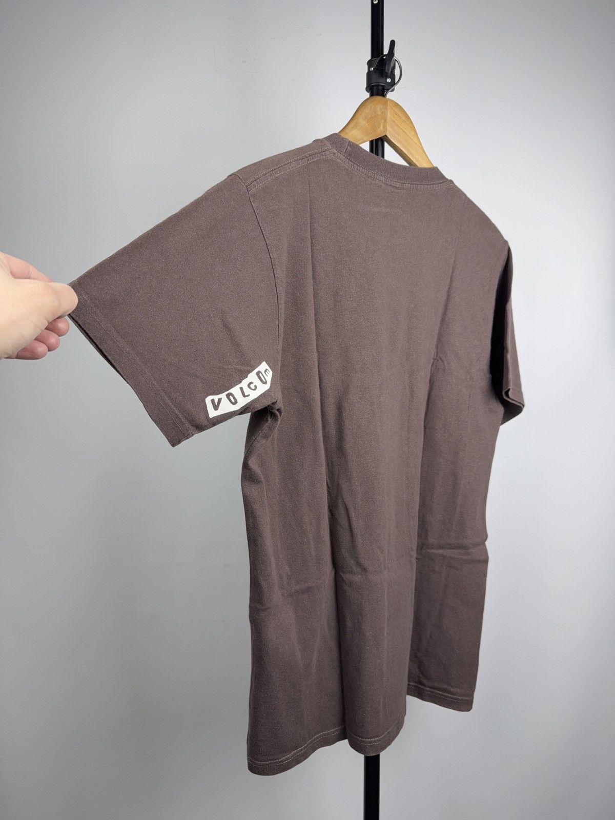 Volcom Vintage 90s Volcom Abstract Graphic T-Shirt Brown Skate Surf Size US S / EU 44-46 / 1 - 8 Thumbnail