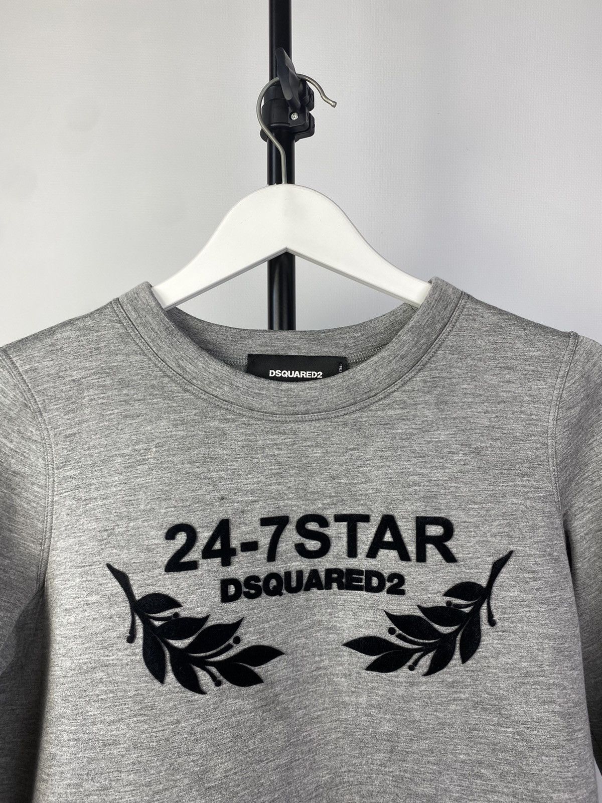 Dsquared2 Dsquared2 Big logo 24-7STAR Crop sweatshirt size S Size S / US 4 / IT 40 - 3 Thumbnail