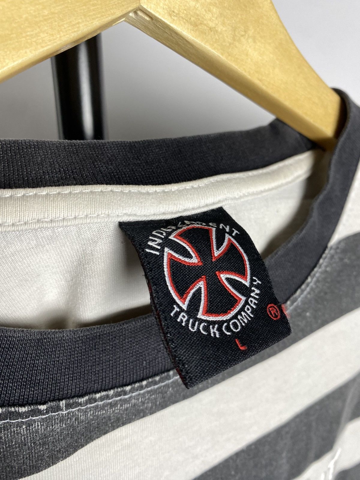 Independent Truck Co. × Vintage Vintage 90s Distressed Independent Logo Striped T Shirt Size US L / EU 52-54 / 3 - 5 Thumbnail