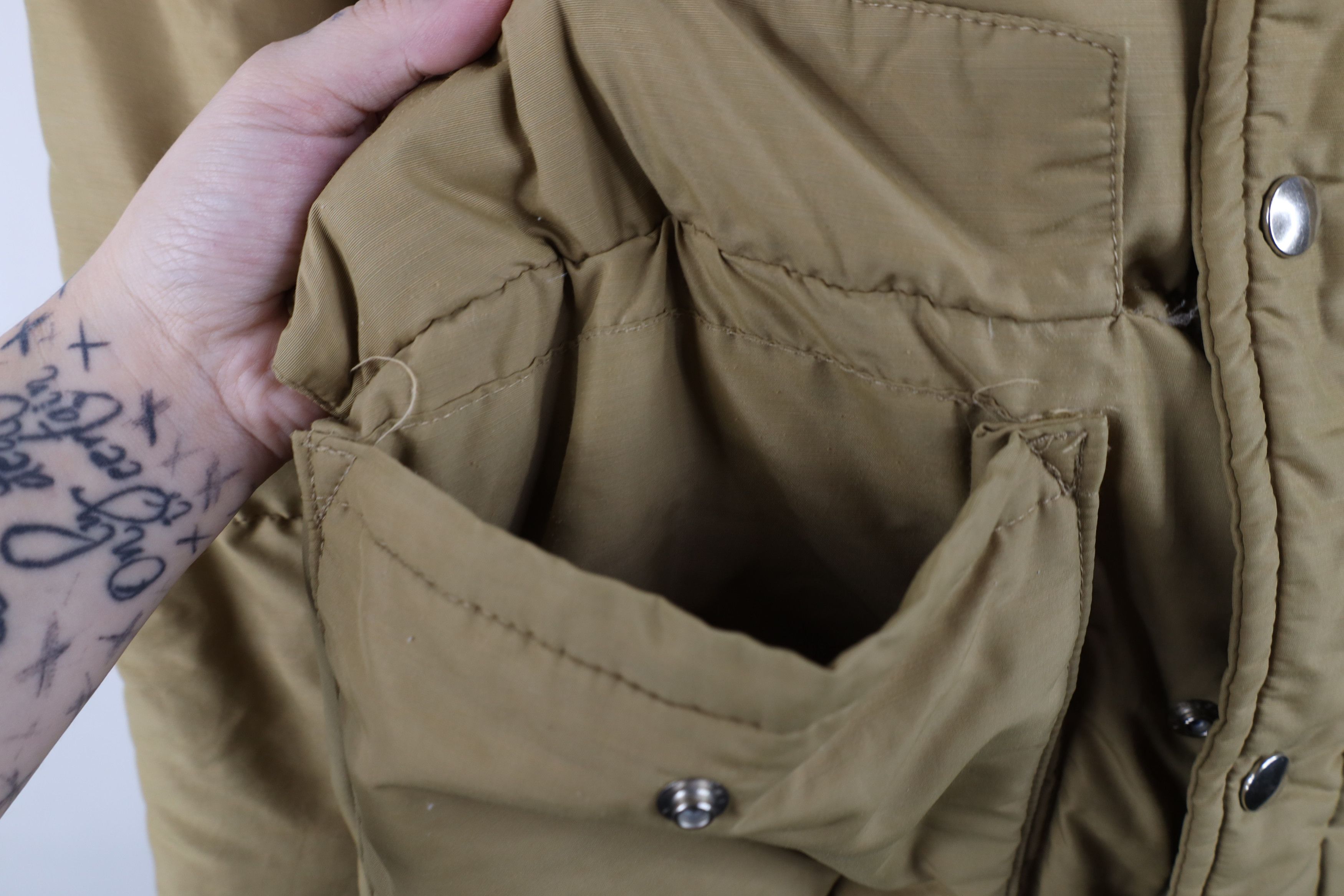 Vintage Vintage 70s Streetwear Insulated Puffer Jacket Beige USA Size US M / EU 48-50 / 2 - 5 Thumbnail