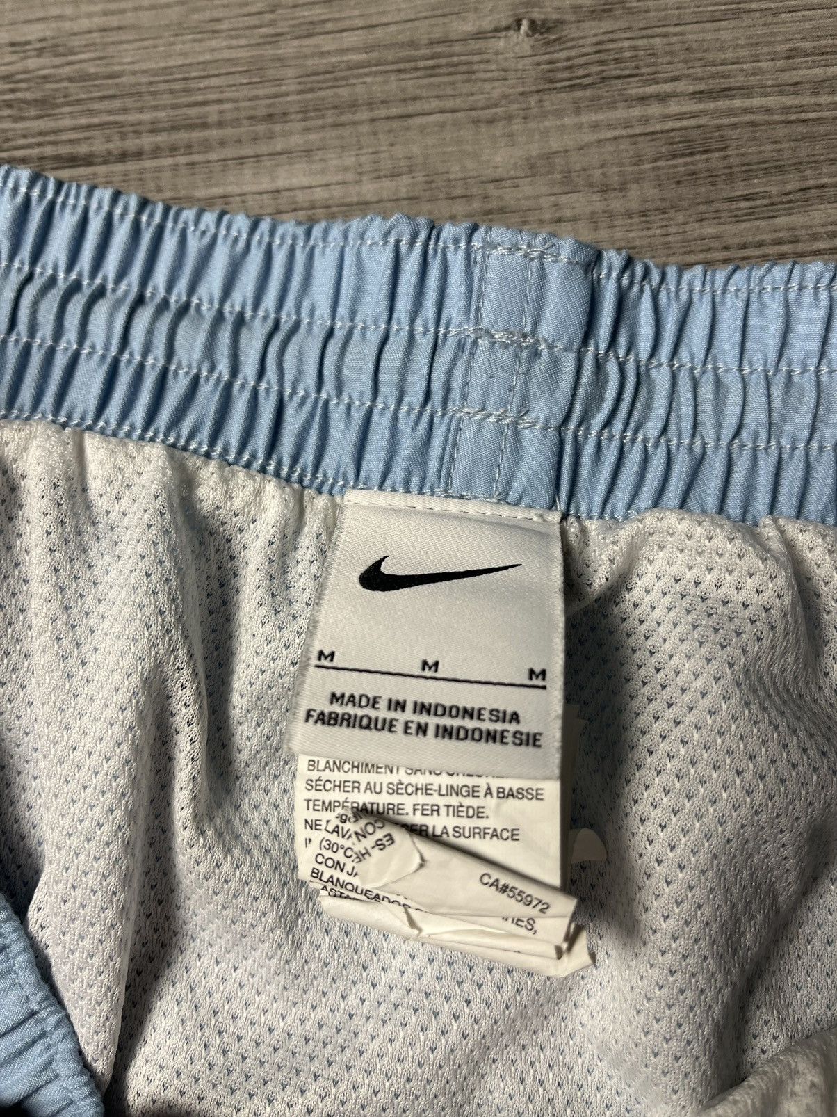 Nike Nike shorts multi-logo size Medium Size US 32 / EU 48 - 4 Thumbnail