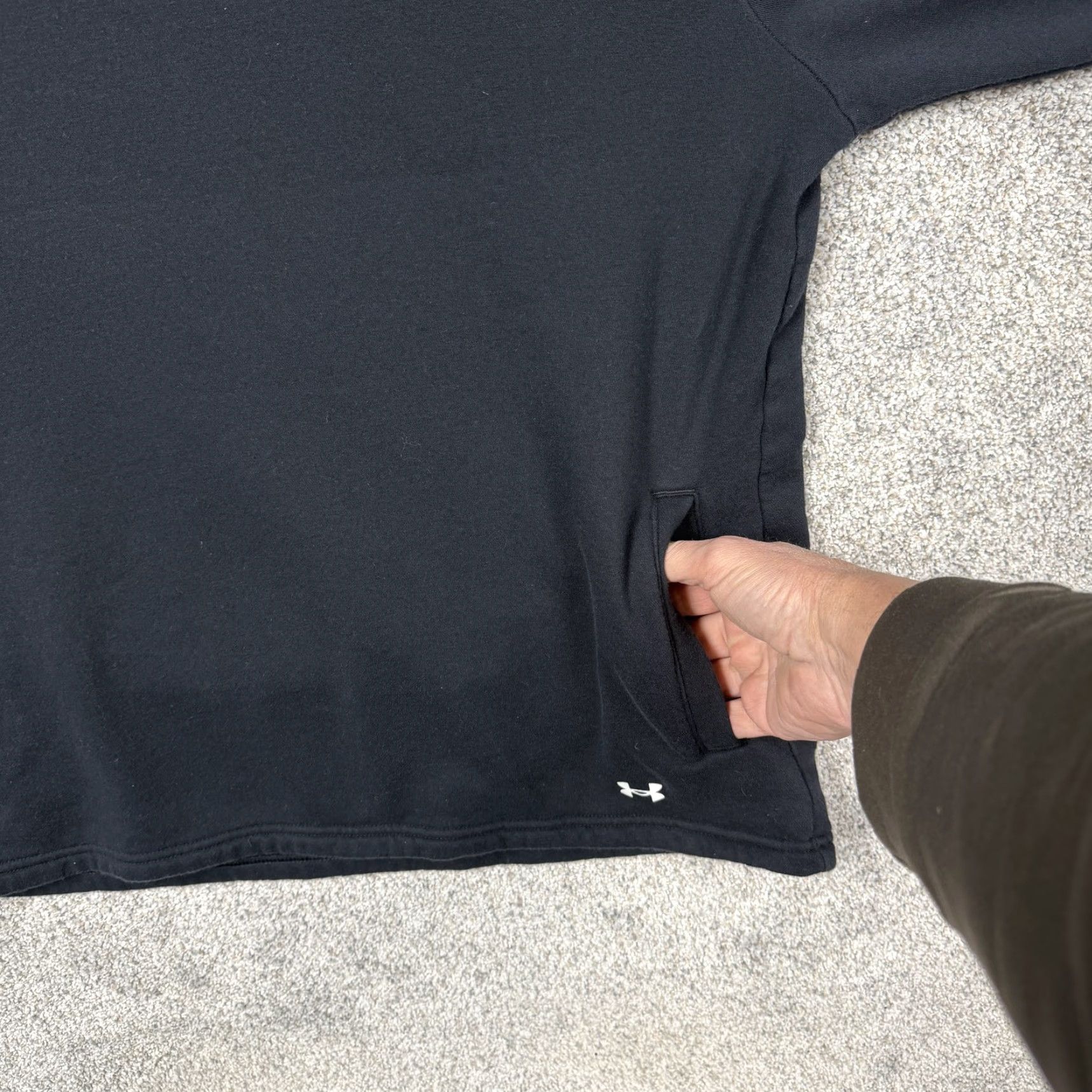 Under Armour Under Armour Sweatshirt Mens Large Black Funnel Neck Fleece Pullover Pullover Raglan Pockets Logo Casual Posterity? Size US L / EU 52-54 / 3 - 6 Thumbnail