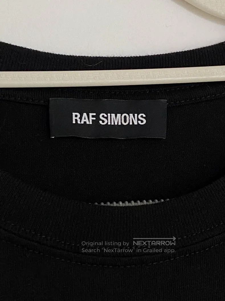 Raf Simons Raf simons 19ss show style double-necked alien T-shirt Size US S / EU 44-46 / 1 - 5 Thumbnail
