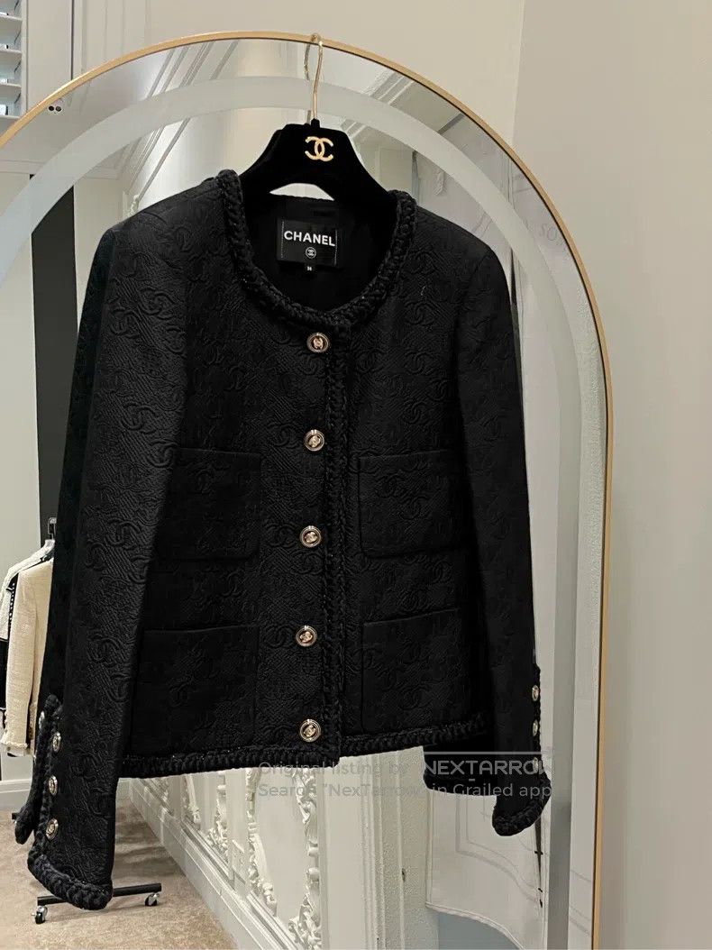 Chanel Chanel 21 Women's Castle Series Black Embossed Jacket Size XS / US 0-2 / IT 36-38 - 1 Thumbnail