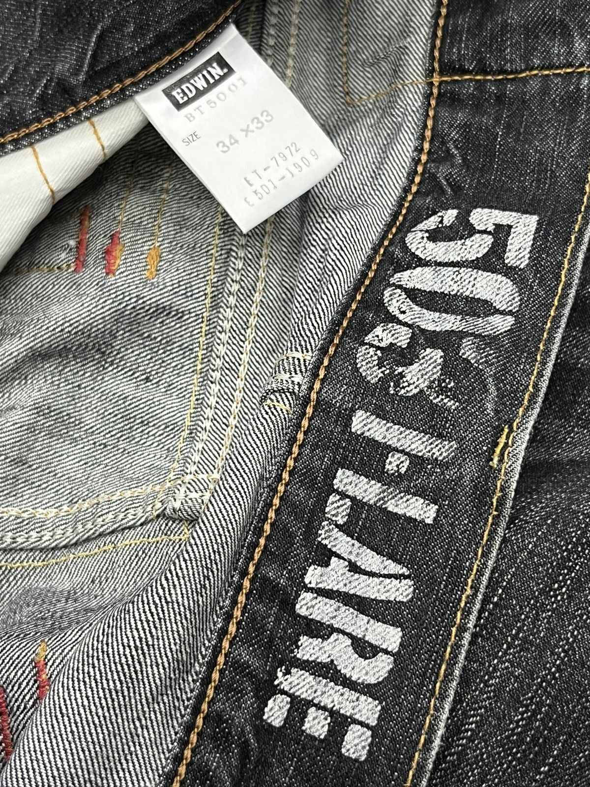 Edwin × Japanese Brand × Vintage FYE FLARE💥EDWIN BLUE TRIP Distressed Black MADE IN JAPAN💥 Size US 34 / EU 50 - 13 Thumbnail