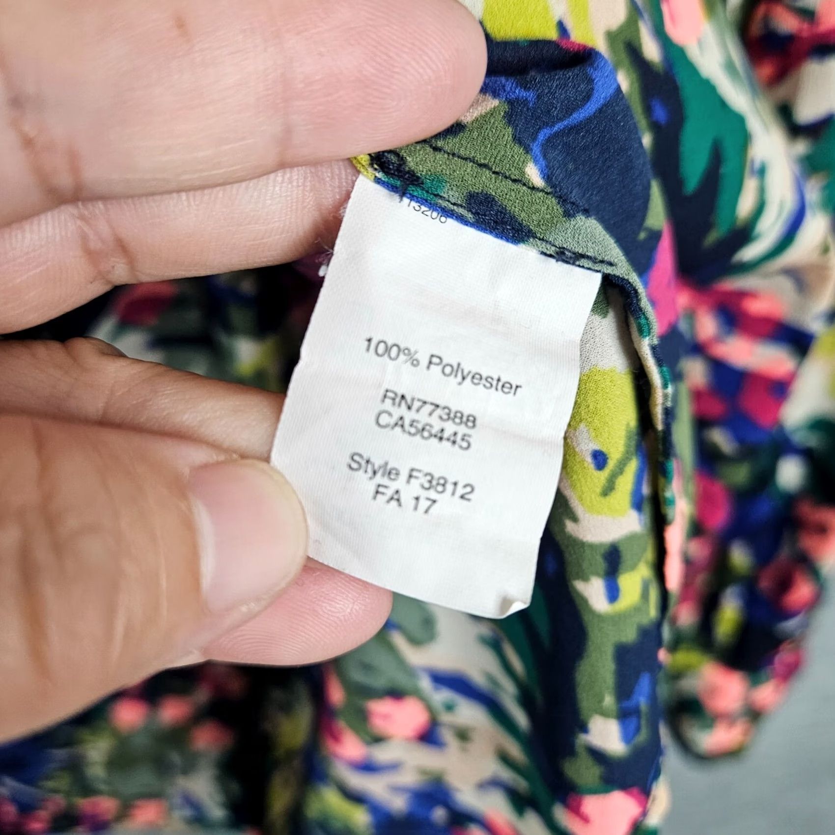 J.Crew J.CREW Women's Button-Up Shirt Floral Printed Long Sleeve XS Popover Color Multicolor 1/2 Button up Shirt Size XS / US 0-2 / IT 36-38 - 4 Thumbnail