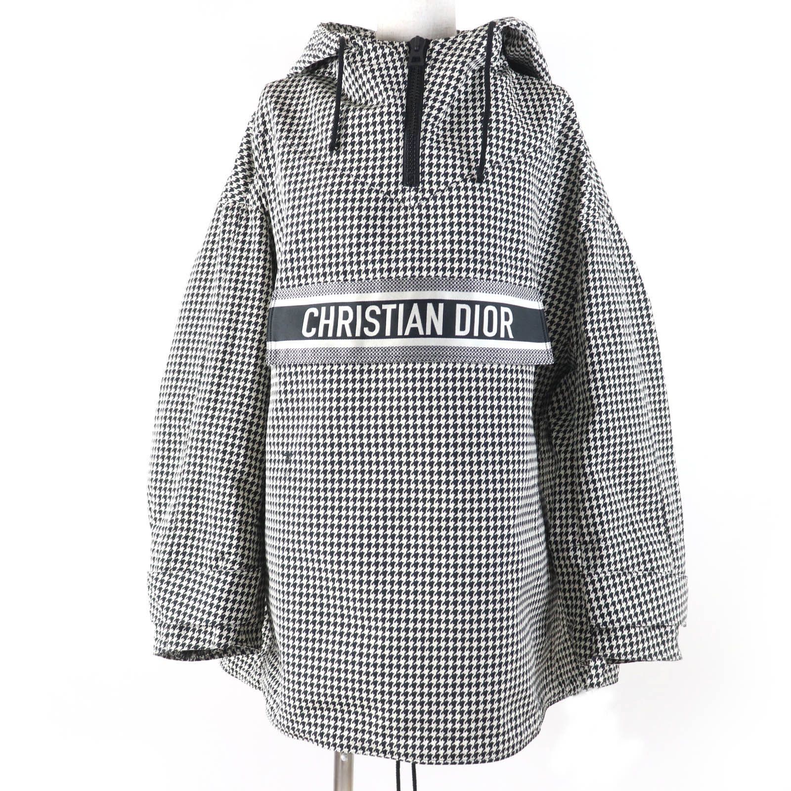 Dior Dior Christian Dior Blouson anorak Polyester Jacket Others Outerwear 017C10A2856 DUTY FREE for USA Size ONE SIZE - 1 Thumbnail