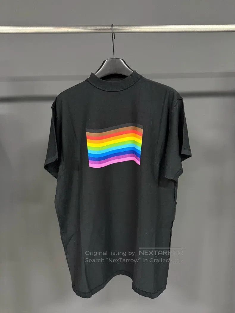 Balenciaga Balenciaga Striped multicolor round neck short sleeve t-sh Size US S / EU 44-46 / 1 - 1 Thumbnail
