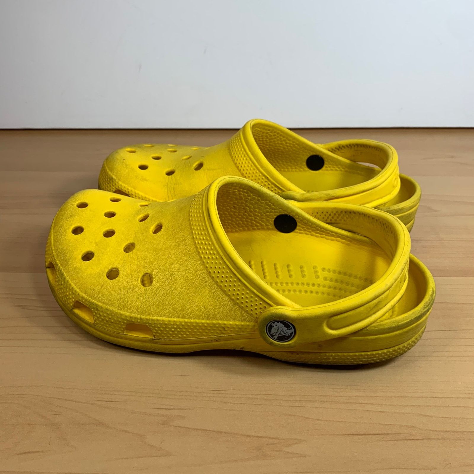 Crocs CROCS Women's Yellow Sandal size 7 Size US 7 / IT 37 - 8 Thumbnail