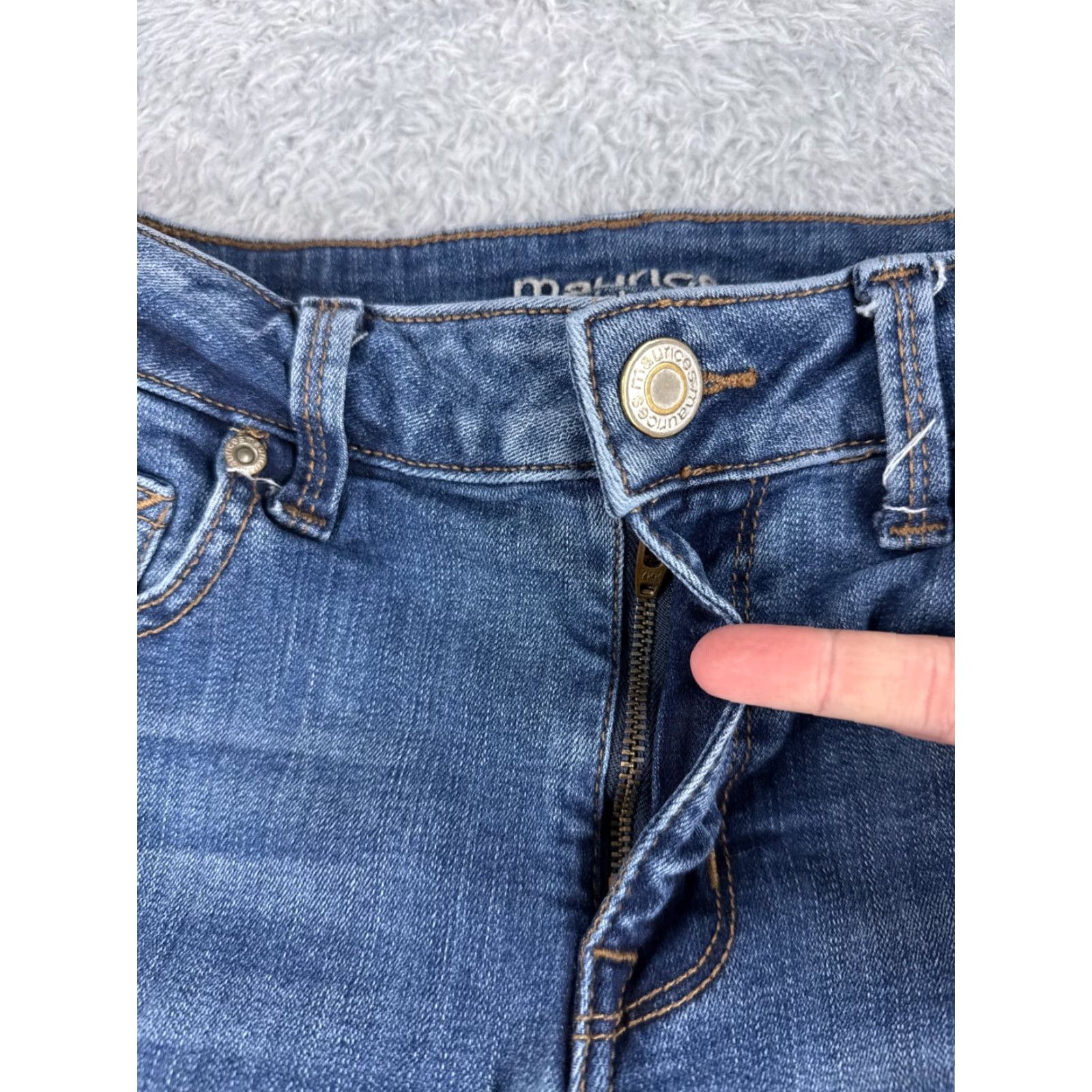 Vintage Maurices Jeans Womens 4 Blue Denim Mid Rise Flare Distressed Cotton 25x31 Size 27" / US 4 / IT 40 - 5 Thumbnail