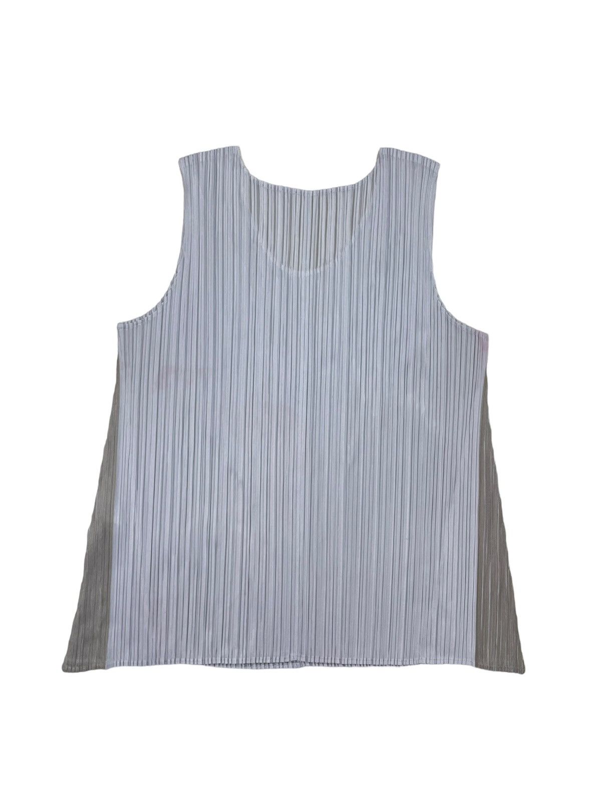Pleats Please Issey Miyake Pleats Please Sleeveless Basic Top by Issey Miyake Size M / US 6-8 / IT 42-44 - 9 Thumbnail