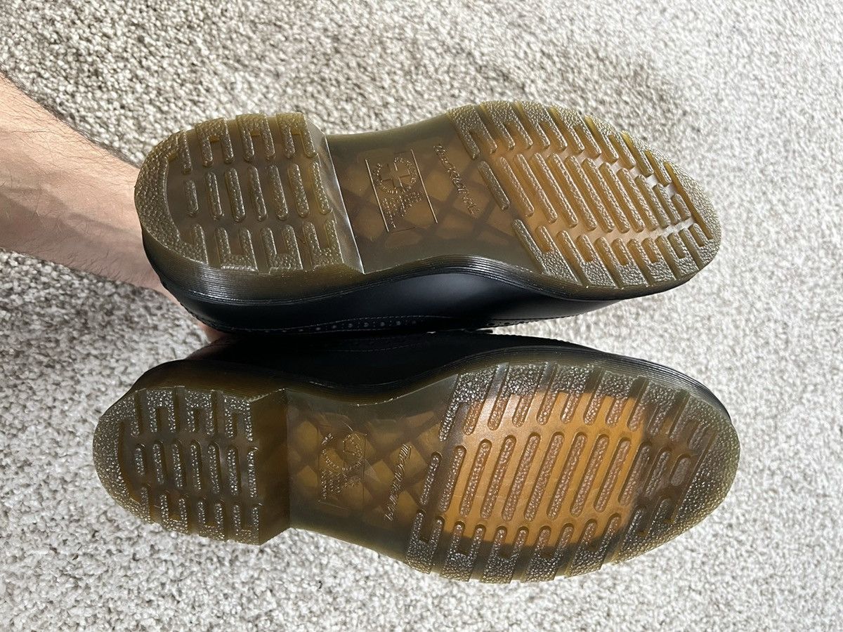Dr. Martens Dr Marten Size US 7 / EU 40 - 4 Thumbnail