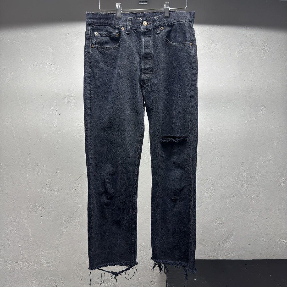 Levi's 90s Levi's 501 Black Distressed Jeans ERD Grunge Chrome Size US 30 / EU 46 - 1 Thumbnail