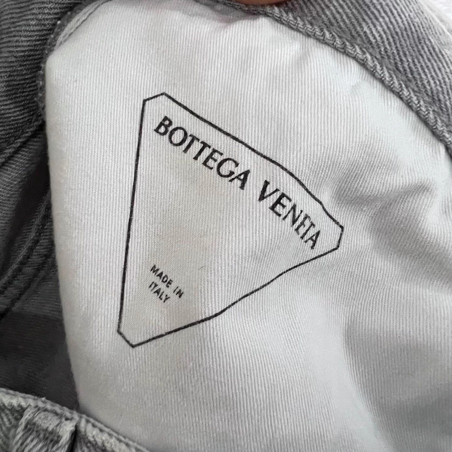 Bottega Veneta Bottega Veneta light gray logo patch pocket jeans IT46 Size 32" / US 10 / IT 46 - 3 Thumbnail