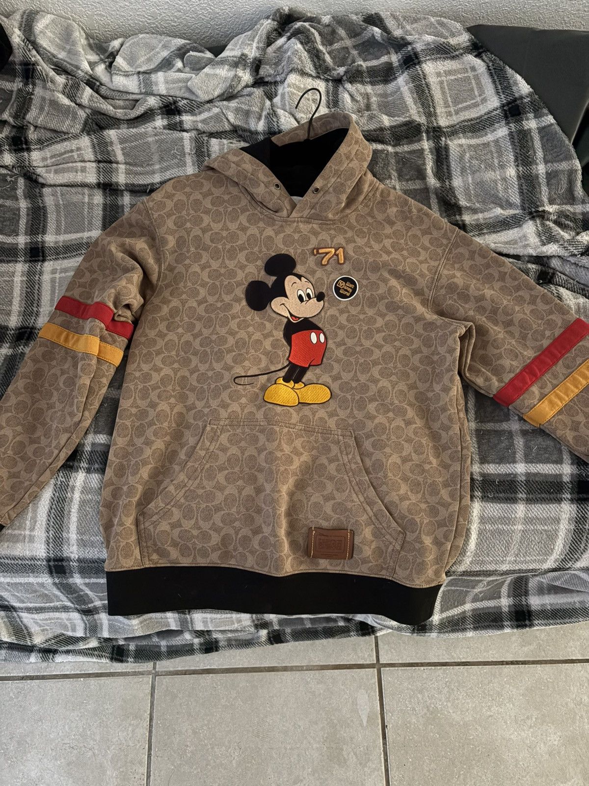 Coach × Disney Limited edition Mickey mouse sweater Size US S / EU 44-46 / 1 - 1 Thumbnail